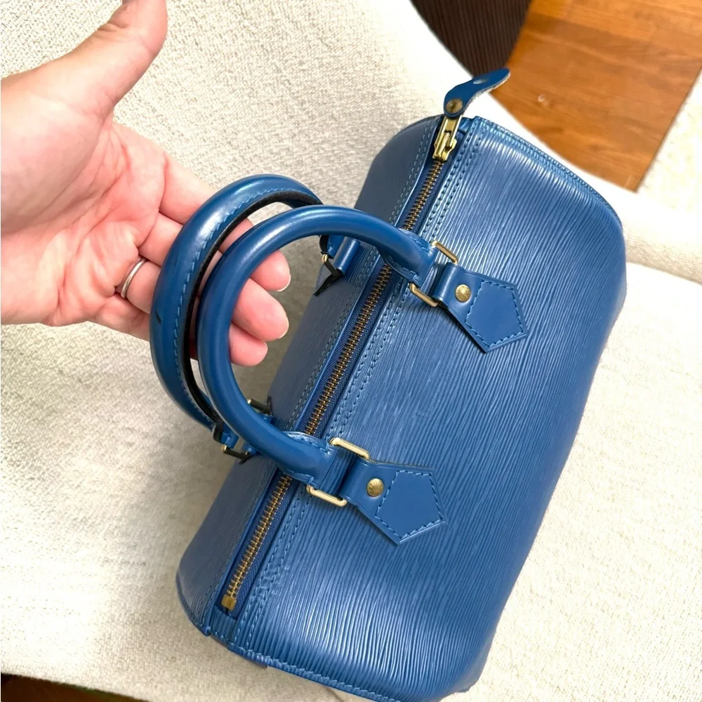 Authentic Louis Vuitton Speedy 25 bag blue Epi leather - Picture 11 of 16